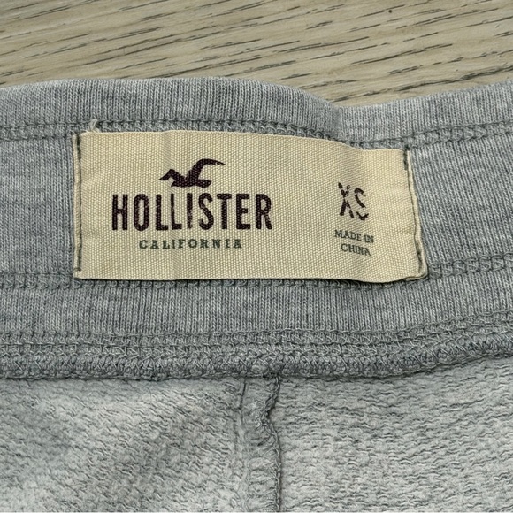 Y2K Vintage Hollister Micro Mini Low Rise Grey Logo Shorts Size XS MINT CONDIT. - Picture 4 of 5